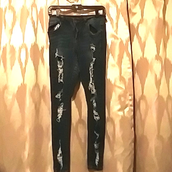 Rue 21 high rise destroyed skinny jeans sz 8*as is - Picture 1 of 16